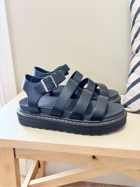 UNIONBAY Black Strappy Platform Sandals